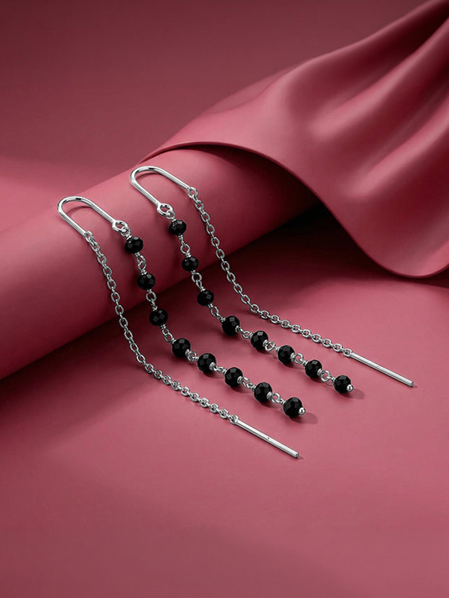 Silver Orlina Noir Sui Dhaga Earrings