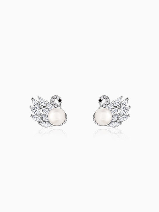 Silver Chloe Pearl Earrings