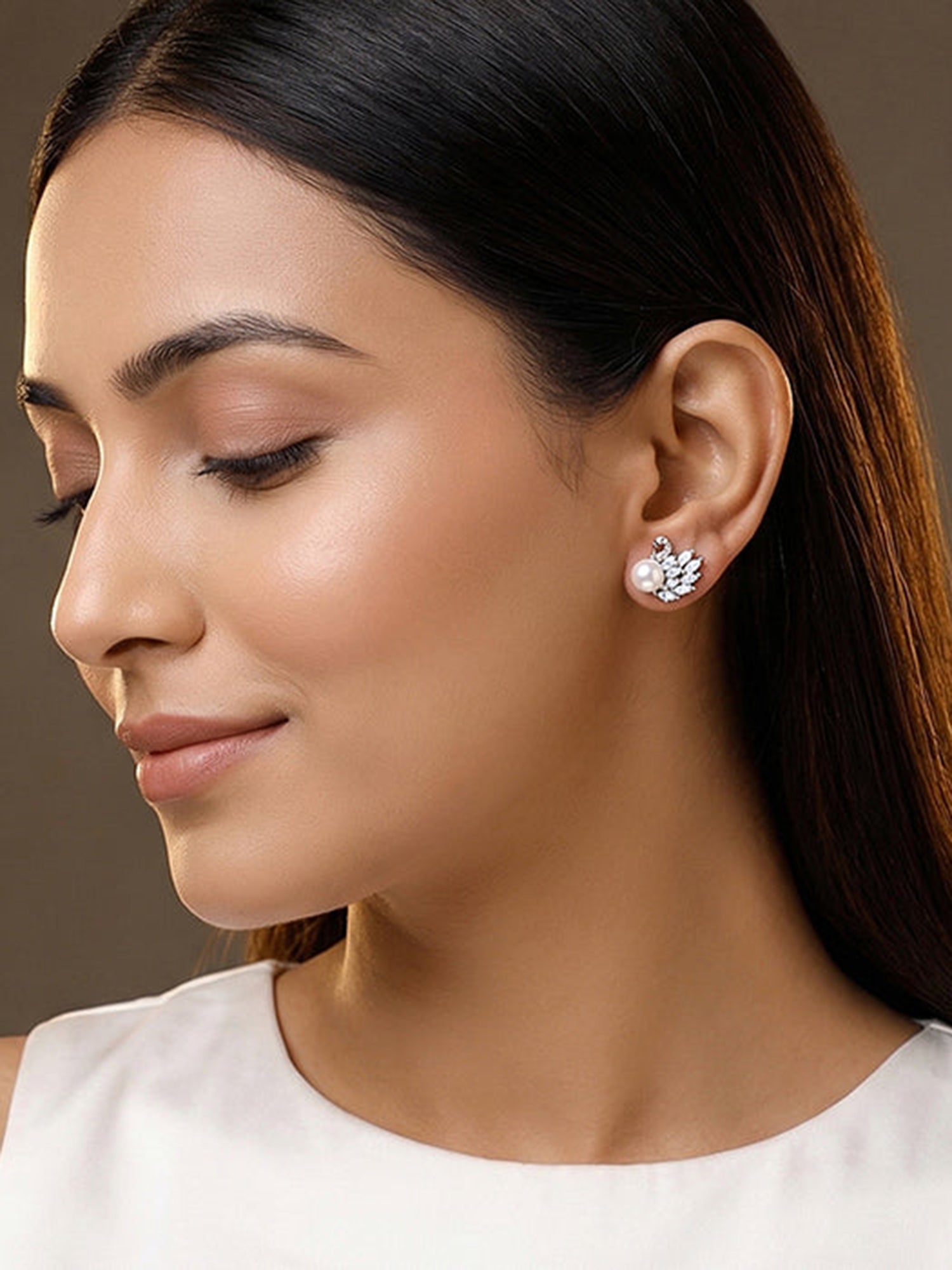Silver Chloe Pearl Earrings