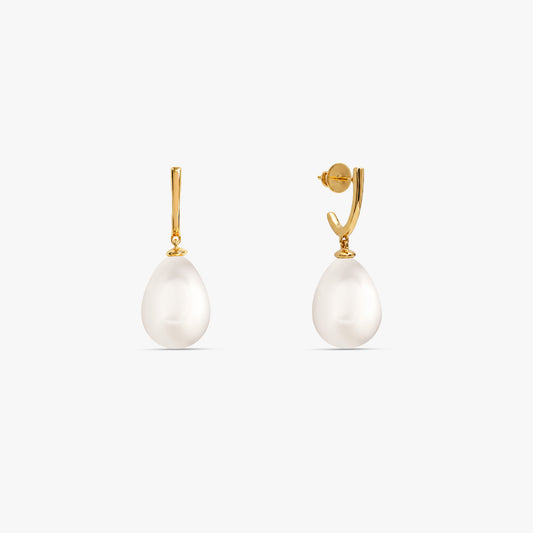 Golden Greta Pearldrop Earrings