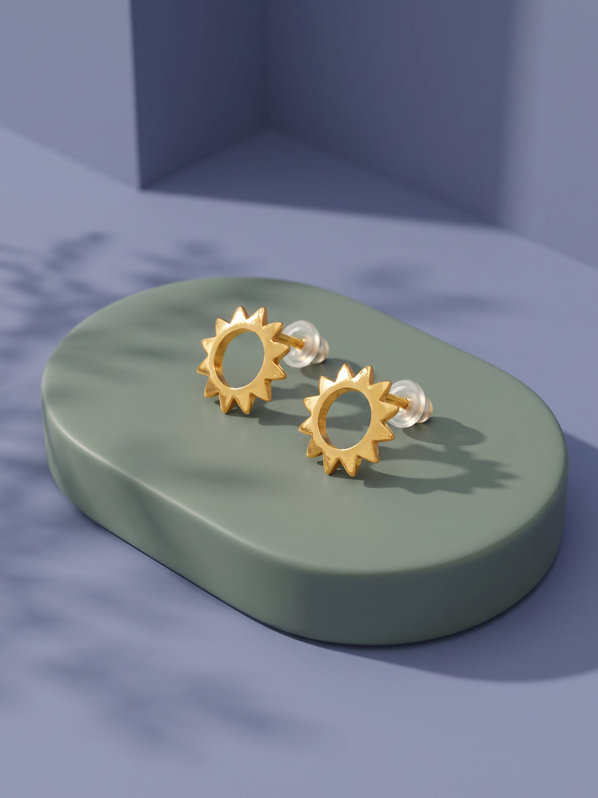 Golden Sunniva Studs