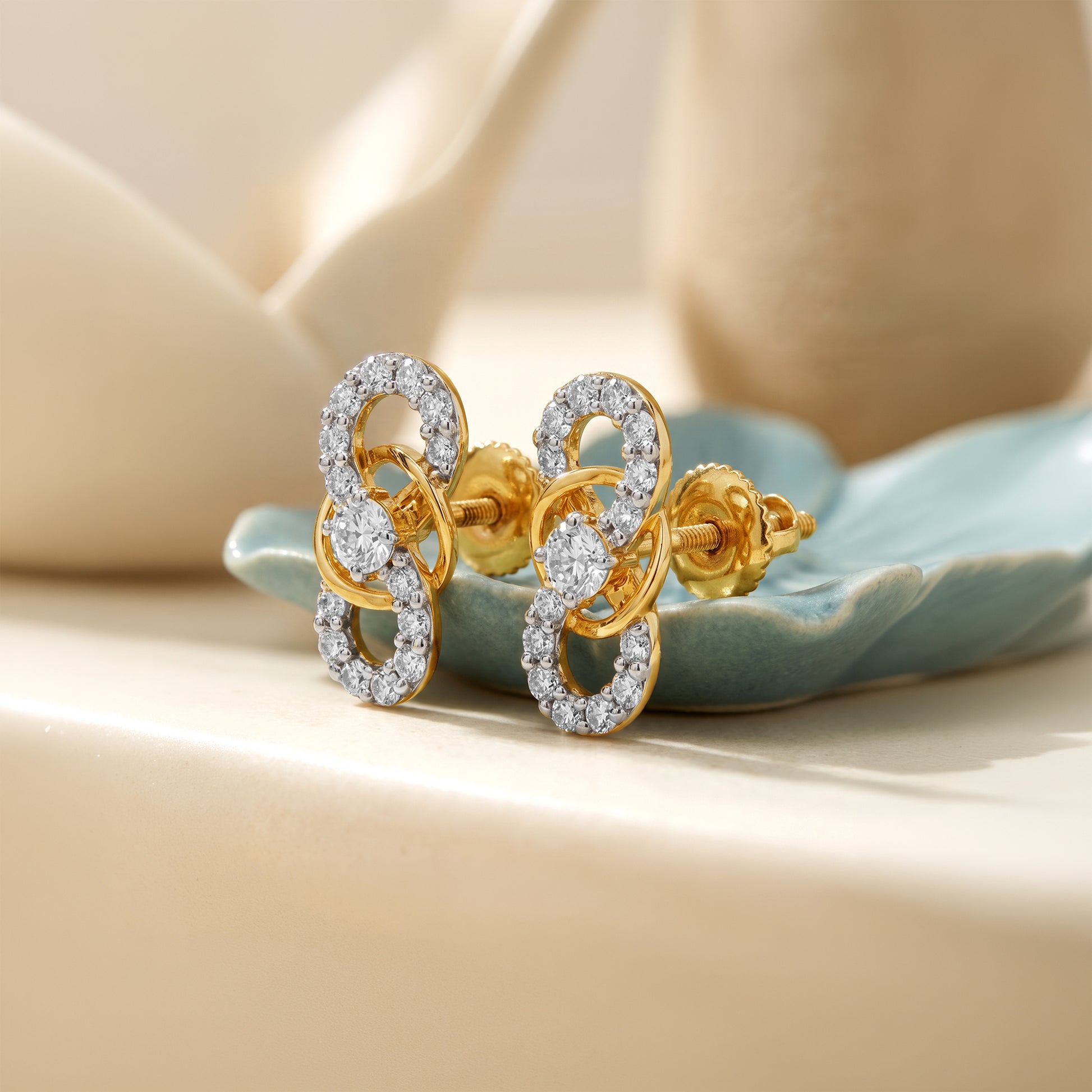 Gold Entwine Poise Lab Grown Diamond Earrings