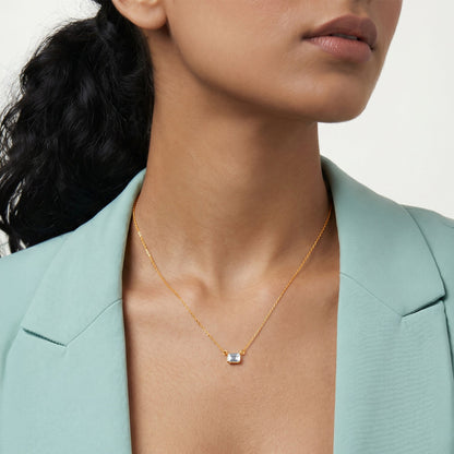 Gold Geo Aura Solitaire Lab Grown Diamond Necklace