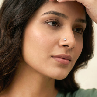 Gold Quiet Glow Lab Grown Diamond Nose Pin