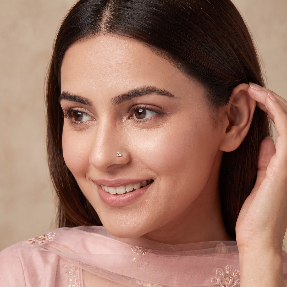 Gold Linnea Bloom Lab Grown Diamond Nose Pin