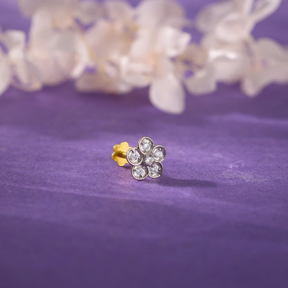 Gold Floare Diamond Nose Pin