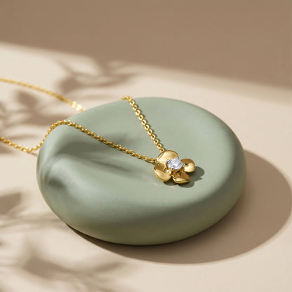 Gold Clover Kiss Lab Grown Diamond Pendant