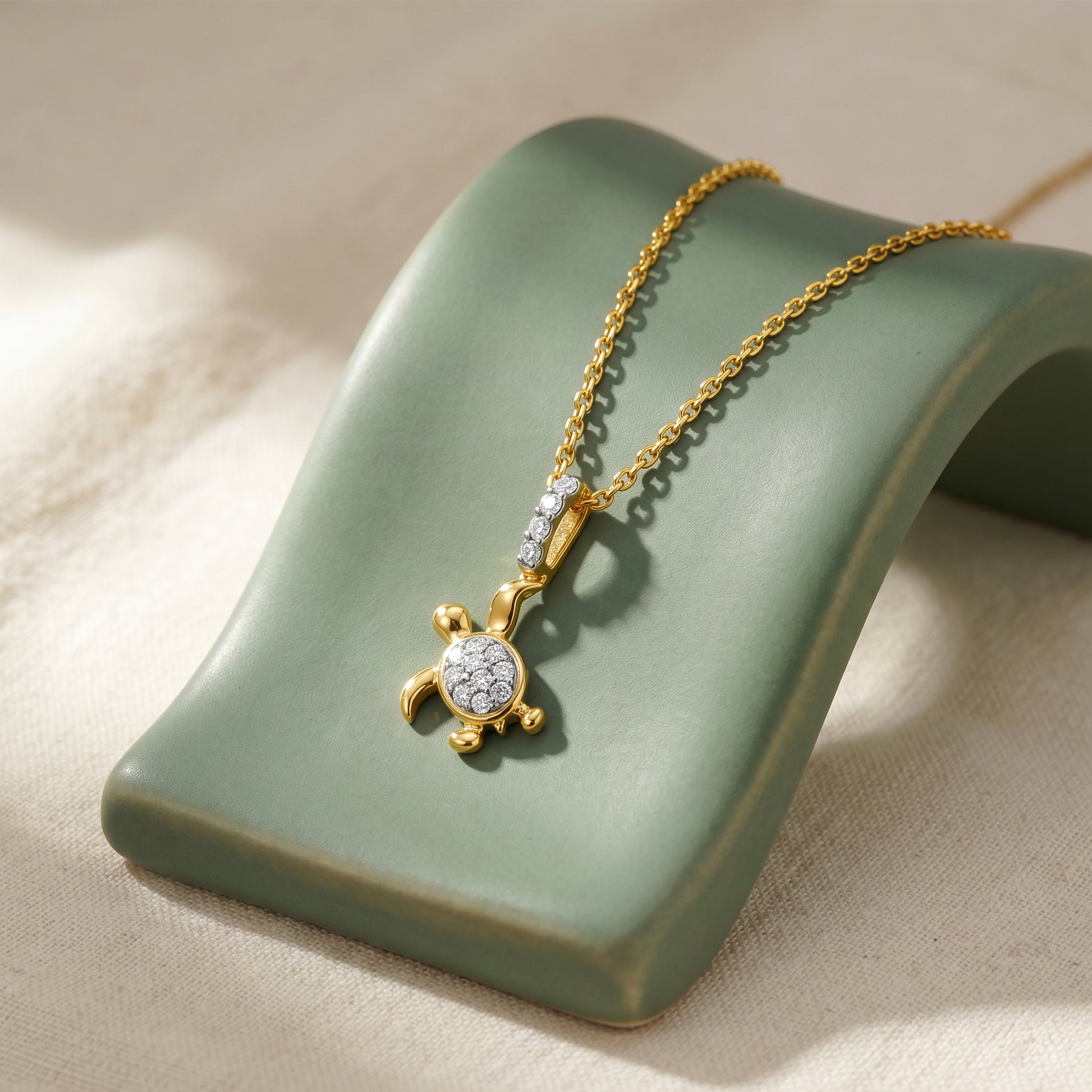 Gold Coastal Tale Lab Grown Diamond Pendant