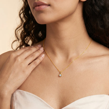 Gold Halo Weave Lab Grown Diamond Pendant