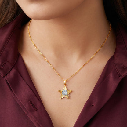 Gold Your Star Light Lab Grown Diamond Pendant