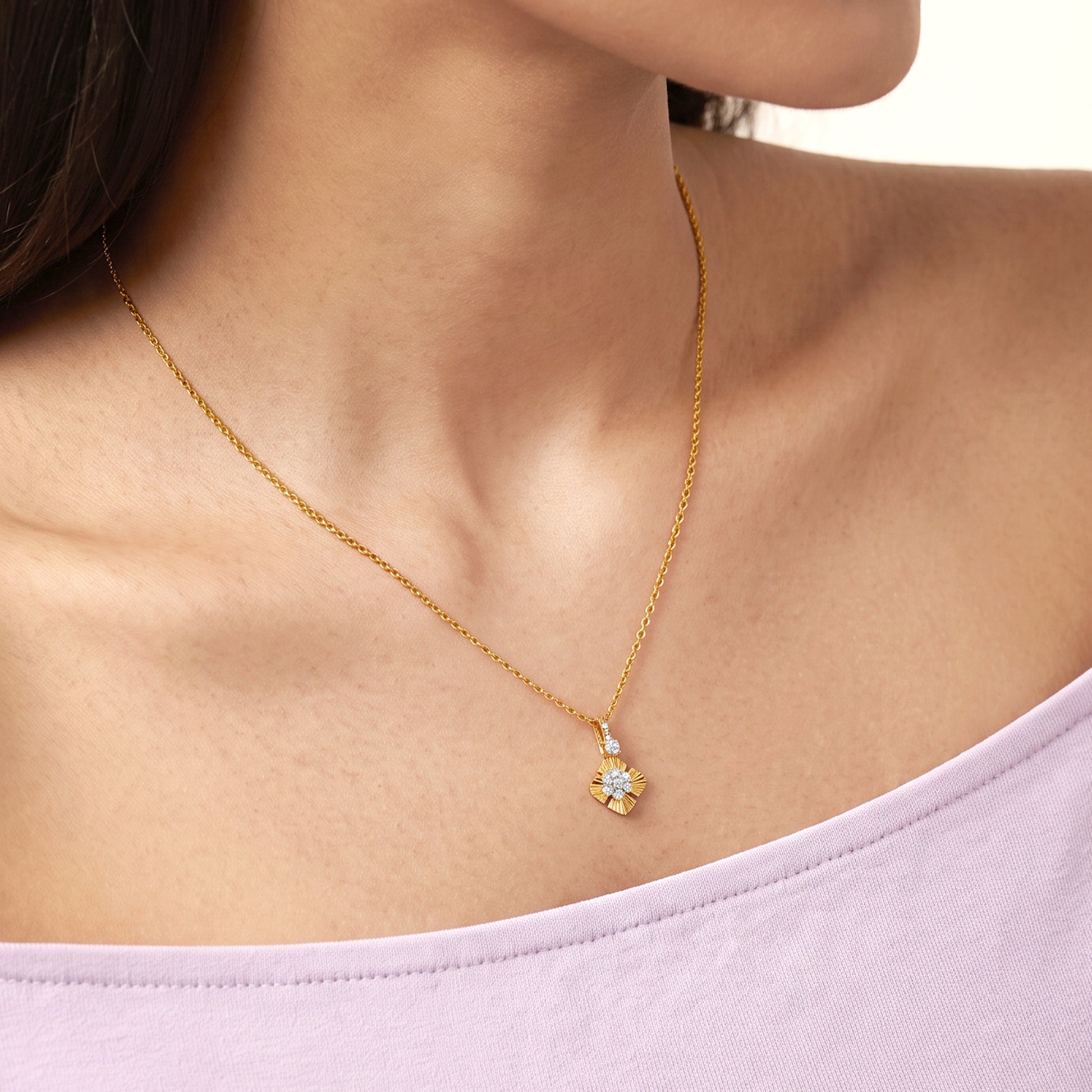 Gold Fleurine Lab Grown Diamond Pendant