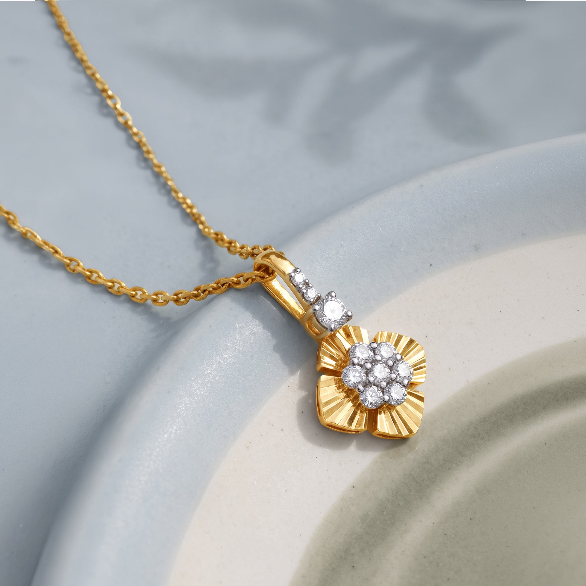 Gold Fleurine Lab Grown Diamond Pendant