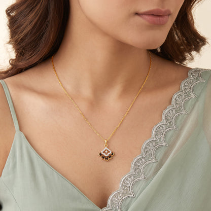 Gold Royal Fan Lab Grown Diamond Pendant