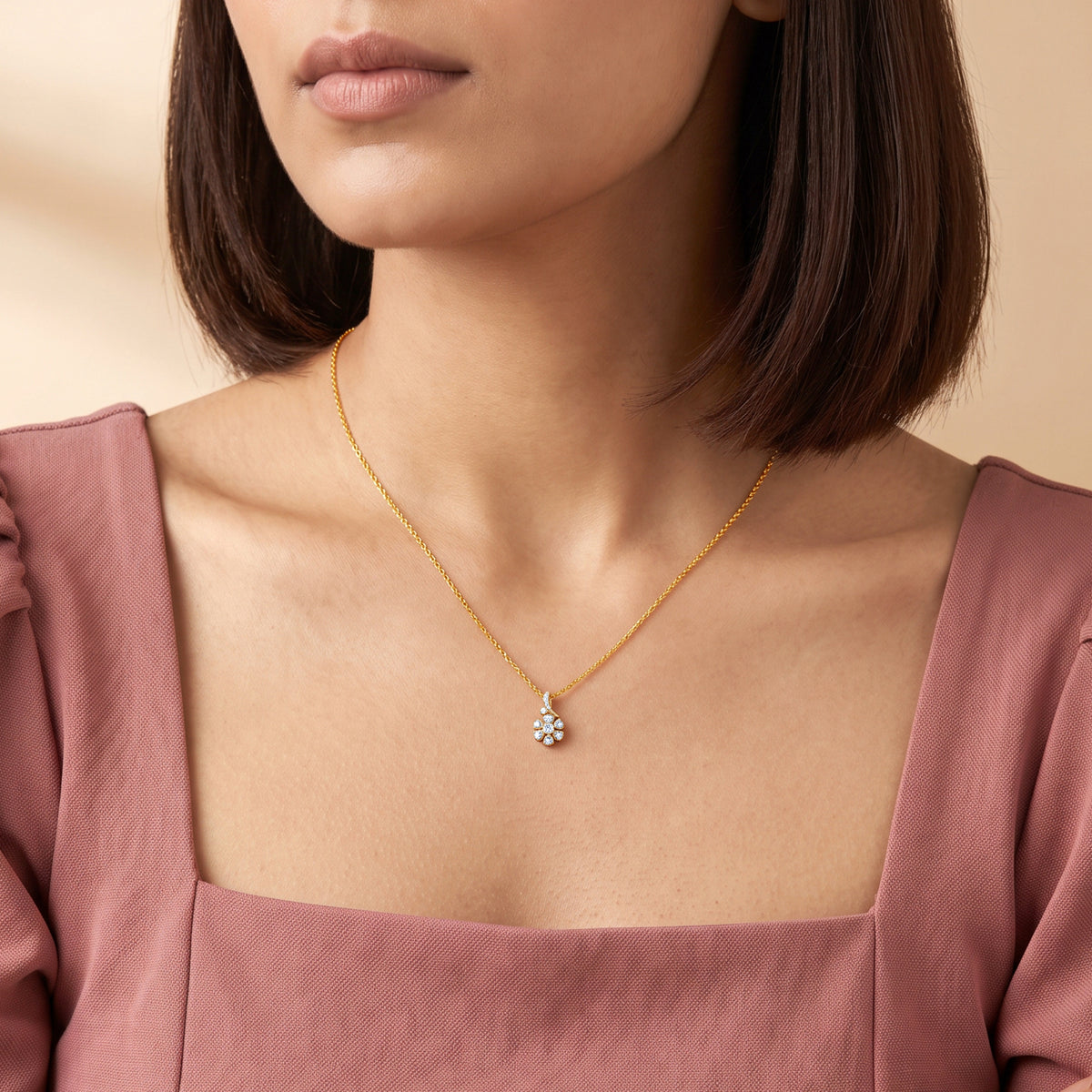 Gold Nightfall Bloom Lab Grown Diamond Pendant