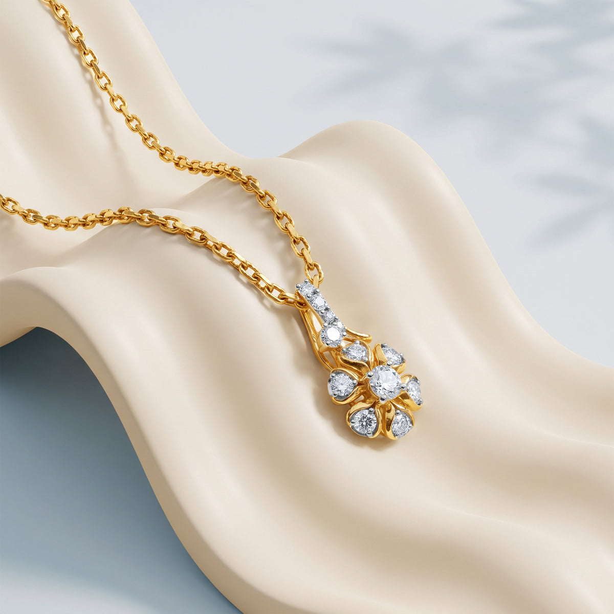 Gold Nightfall Bloom Lab Grown Diamond Pendant