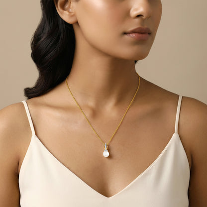 Anushka Sharma Gold Preziosa Lab Grown Diamond Pendant