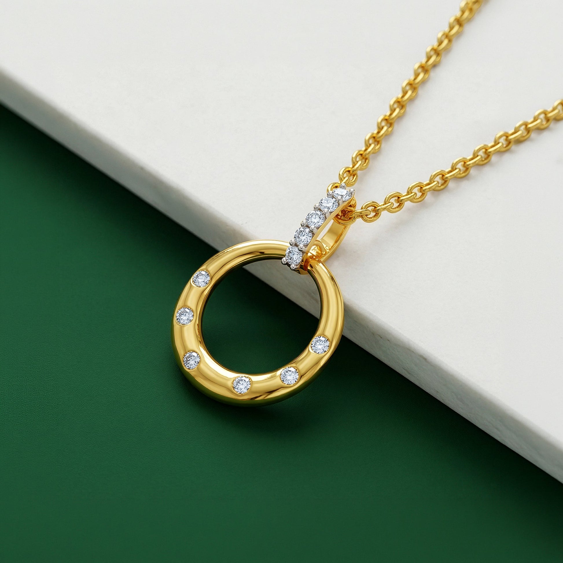 Gold Opulent Classic Lab Grown Diamond Pendant