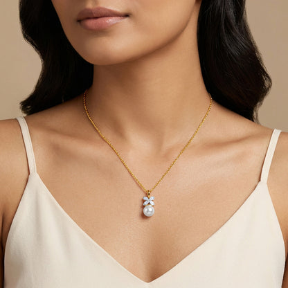 Anushka Sharma Gold Brilla Lab Grown Diamond Pendant