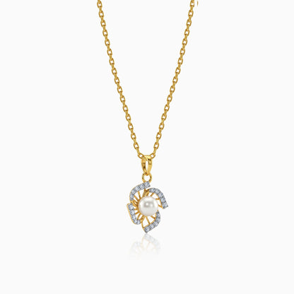 Anushka Sharma Gold Pearl of Fortune Lab Grown Diamond Pendant