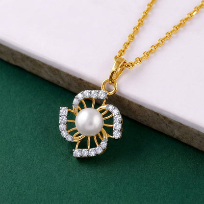 Anushka Sharma Gold Pearl of Fortune Lab Grown Diamond Pendant