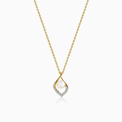 Gold Centre of Grace Lab Grown Diamond Pendant
