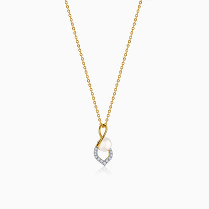 Anushka Sharma Gold Centre of Grace Lab Grown Diamond Pendant