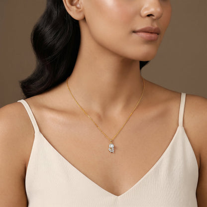 Anushka Sharma Gold Vine of Her Lab grown Diamond Pendant
