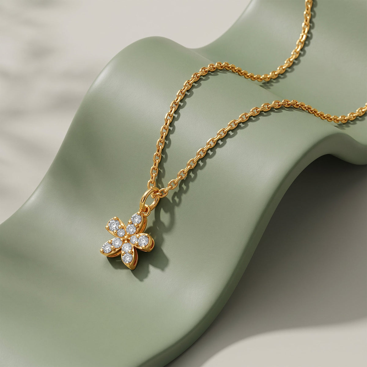 Gold Fleur Charmante Lab Grown Diamond Pendant