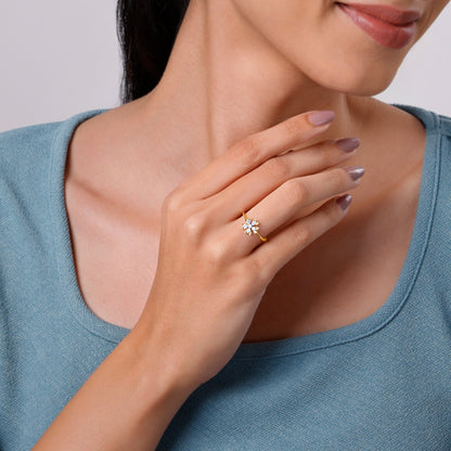 Gold Blooming Lab Grown Diamond Ring