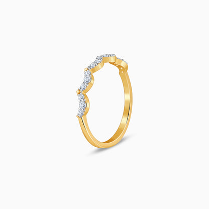 Gold Wavy Wonder Lab Grown Diamond Ring