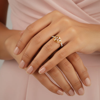 Gold Visionary Spark Lab Grown Diamond Ring