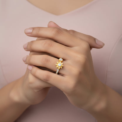 Gold Bloom Glow Lab Grown Diamond Ring