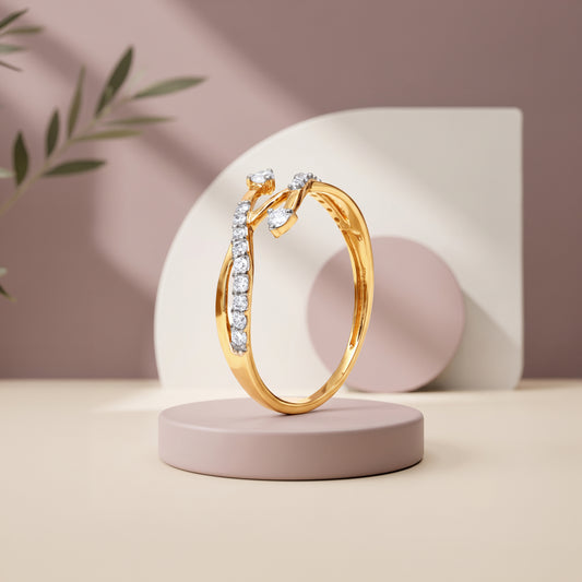 Gold Ruban Etoile Lab Grown Diamond Ring (Size 12)