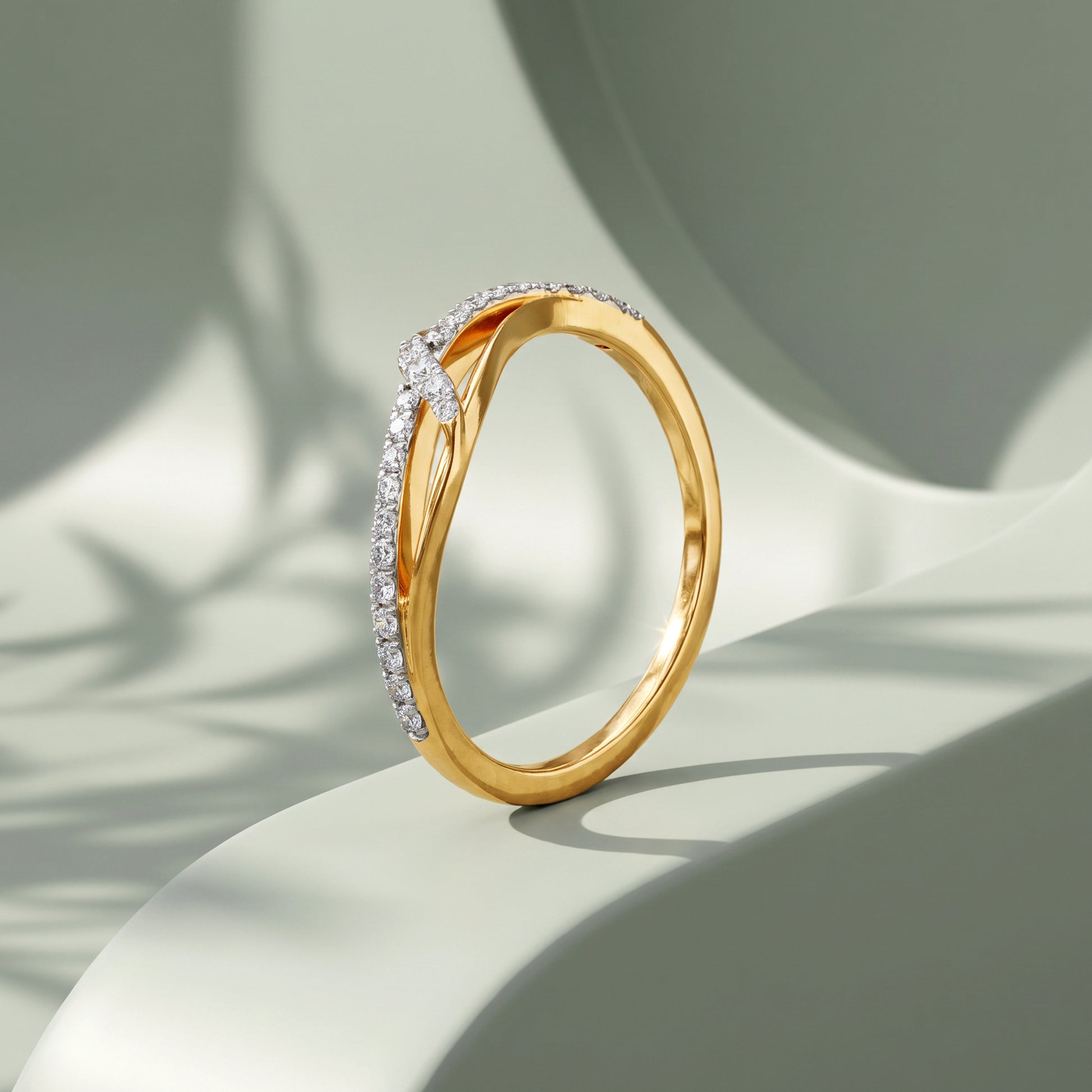 Gold Serene Drift Lab Grown Diamond Ring (Size 12)