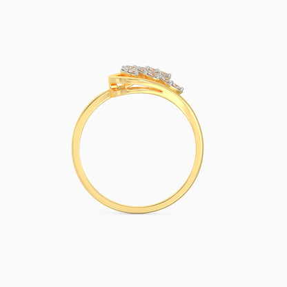 Gold Sparkling Leaf Diamond Ring