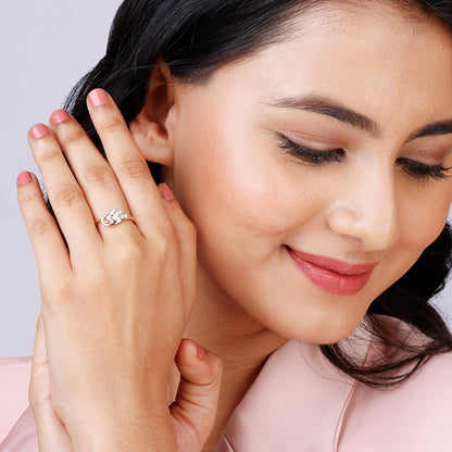 Gold Sparkling Leaf Diamond Ring