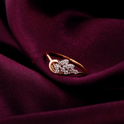 Gold Sparkling Leaf Diamond Ring