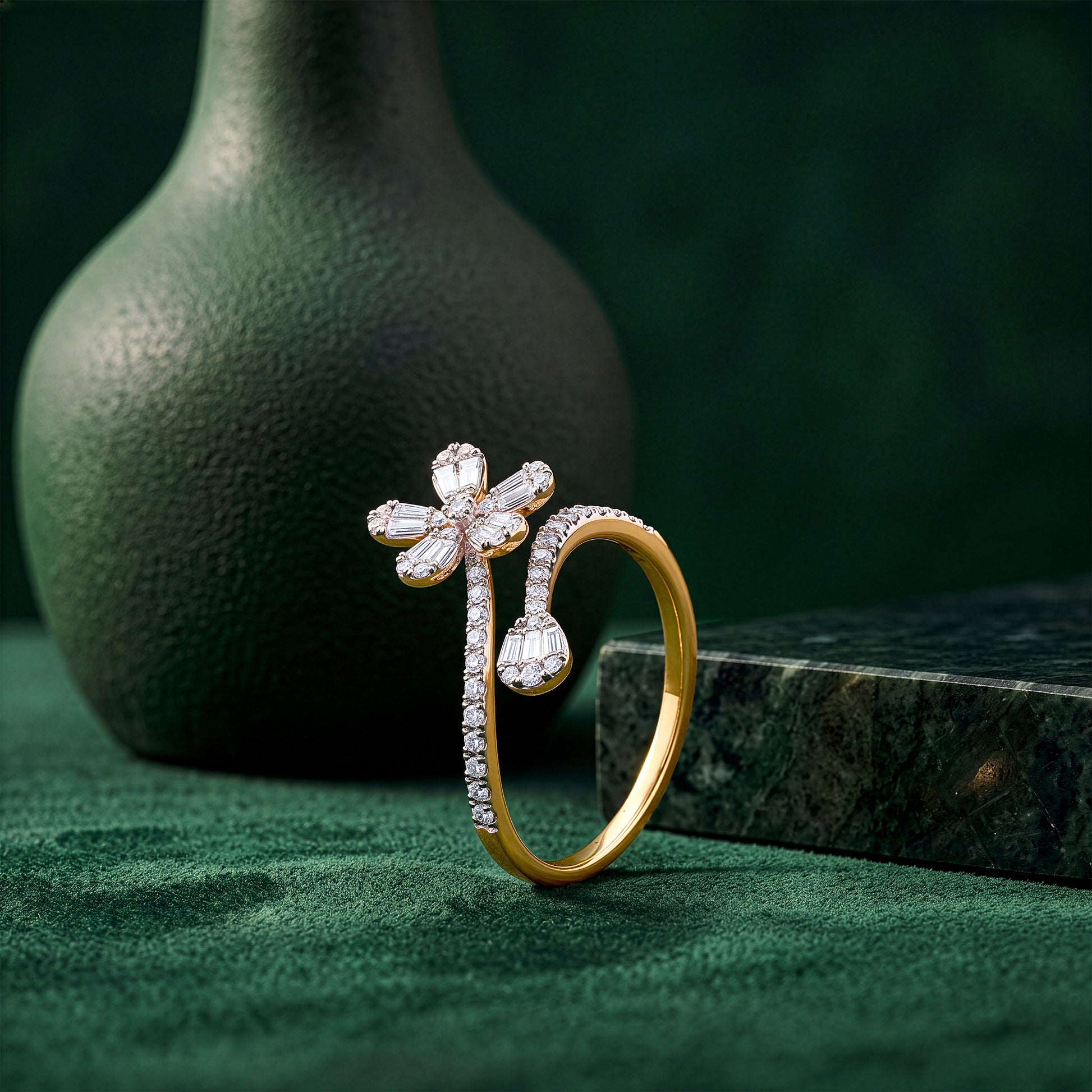 Gold Bloom Bold Lab Grown Diamond Ring (Size 12)