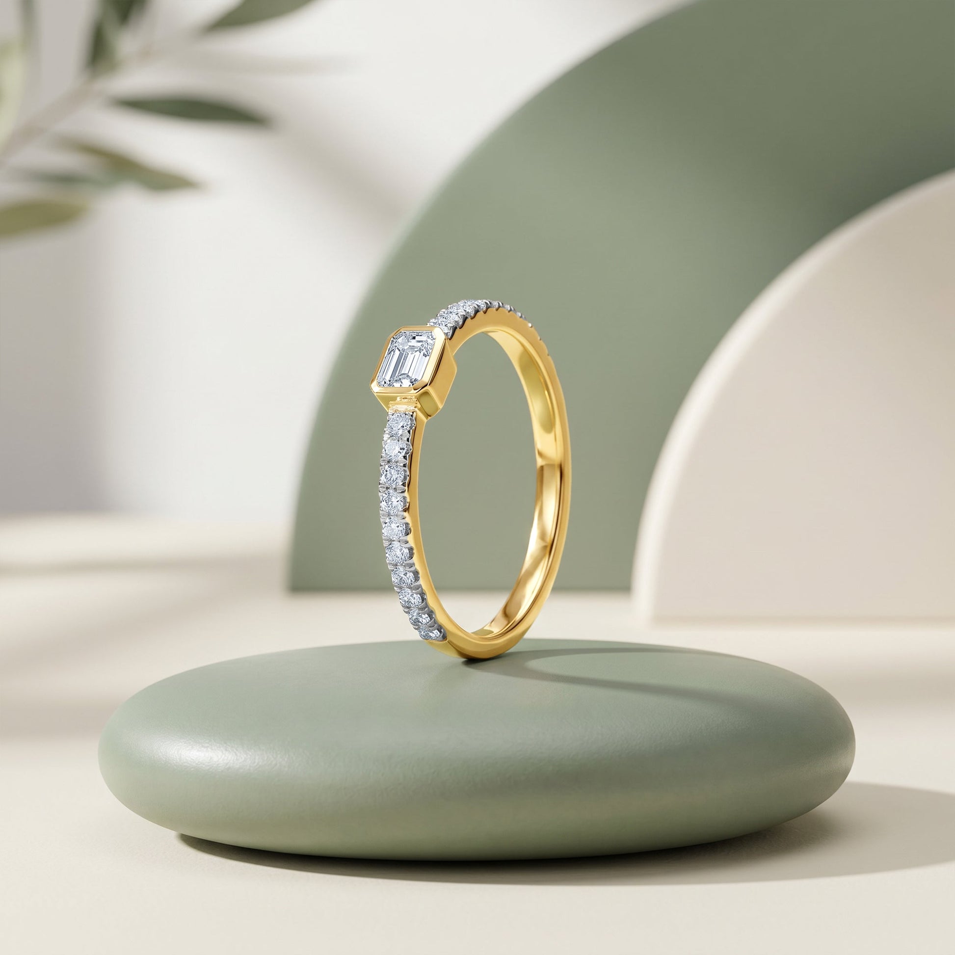 Gold Regal Icon Lab Grown Diamond Ring (Size 12)