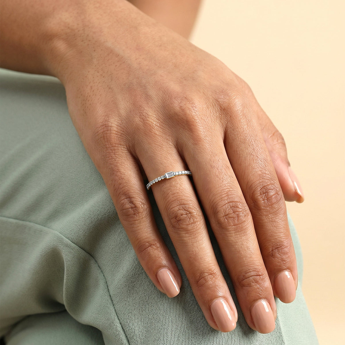 Gold Sovereign Spark Lab Grown Diamond Ring (Size 12)