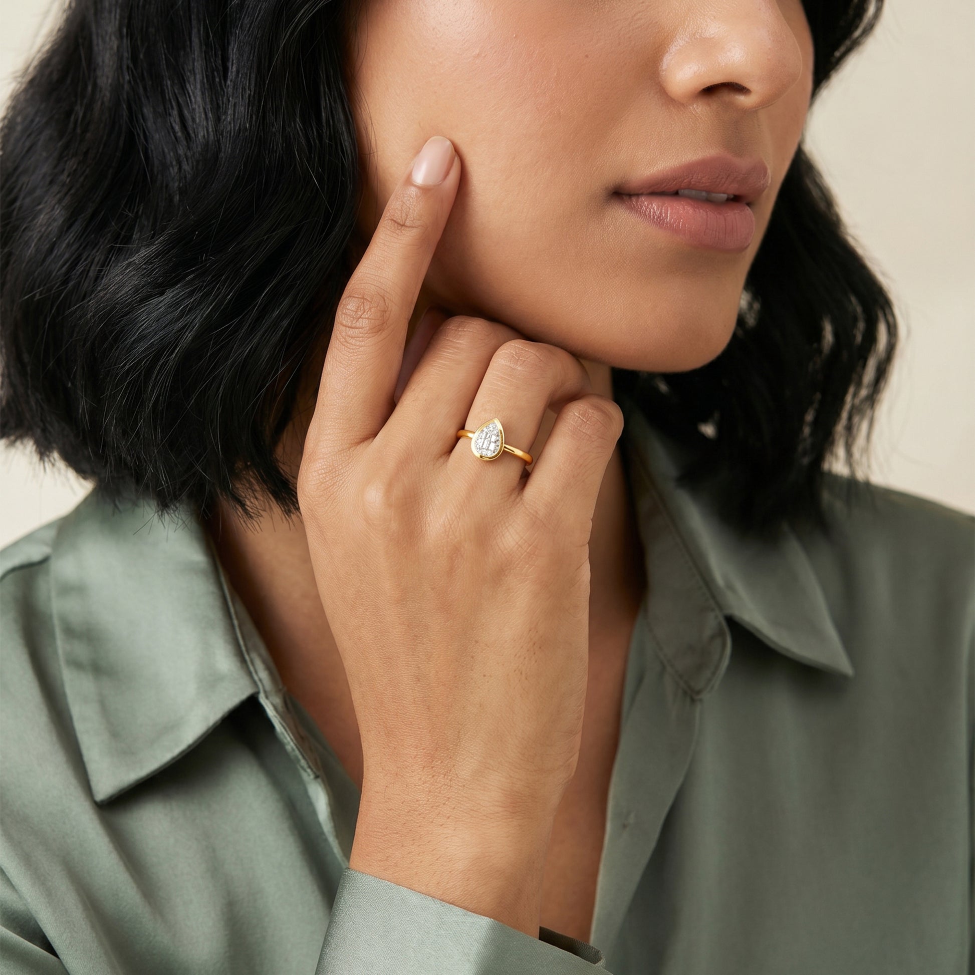 Gold Dewdrop Poise Lab Grown Diamond Ring (Size 12)