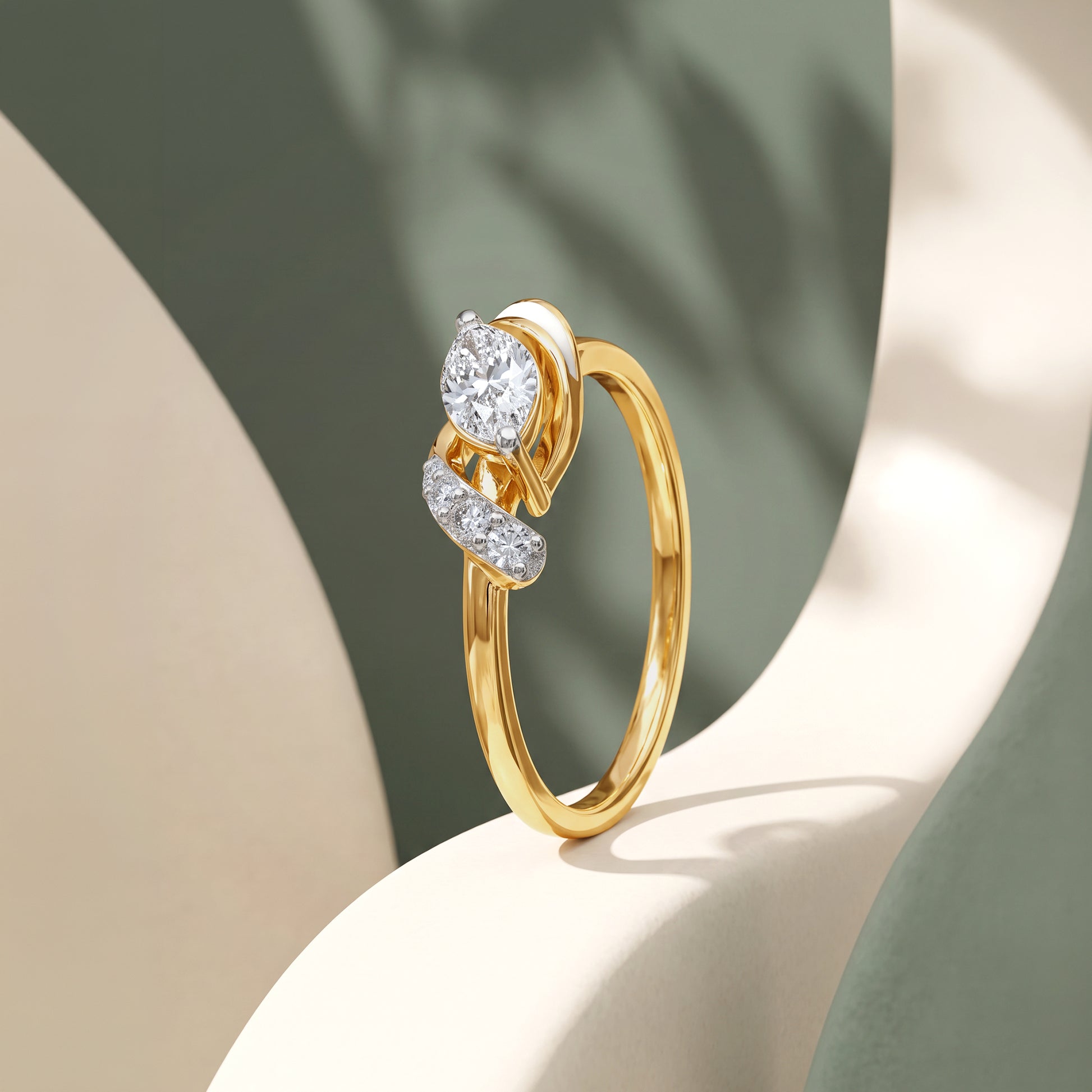 Gold Zenith Flare Lab Grown Diamond Ring (Size 12)