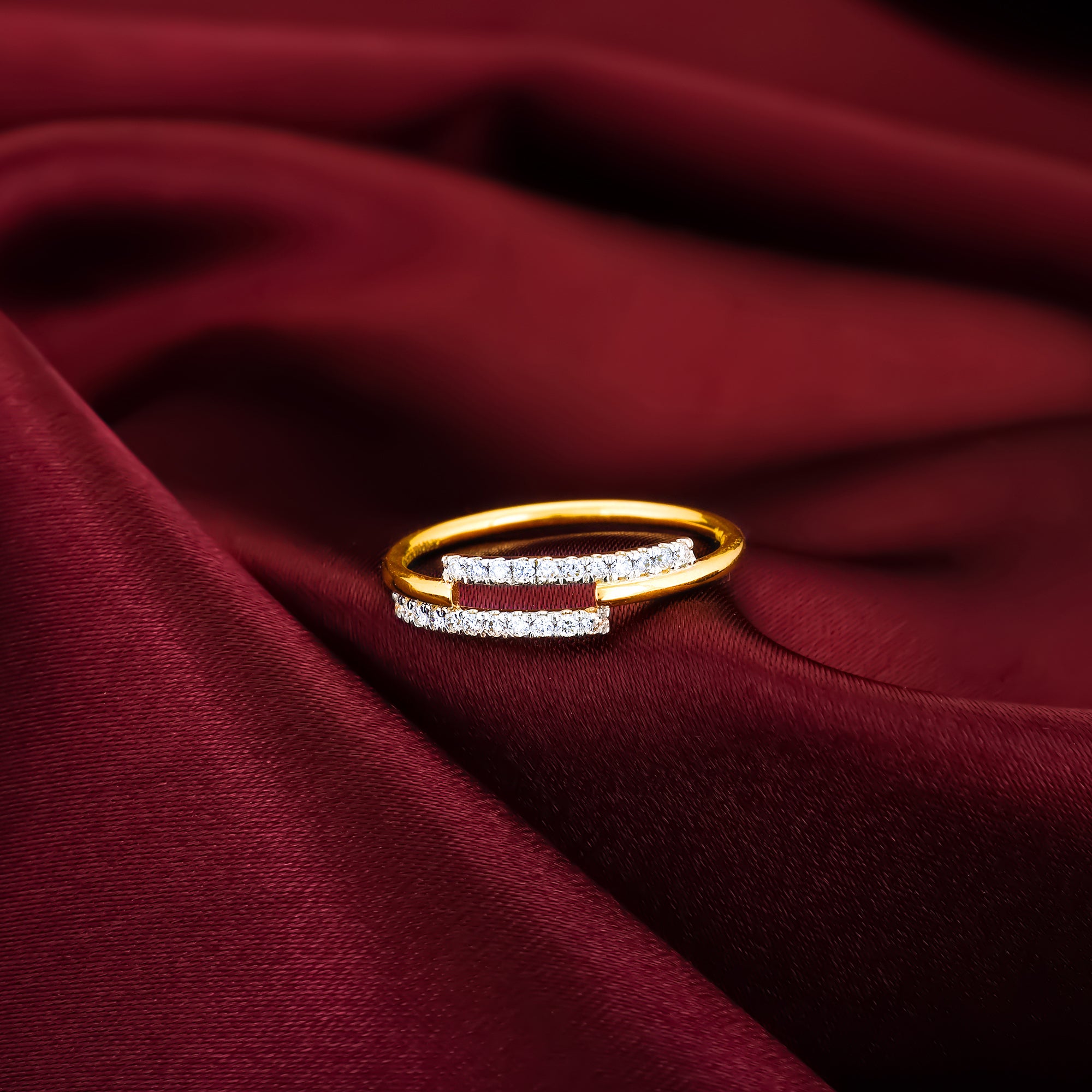 Gold Intertwined Diamond Ring - view 2