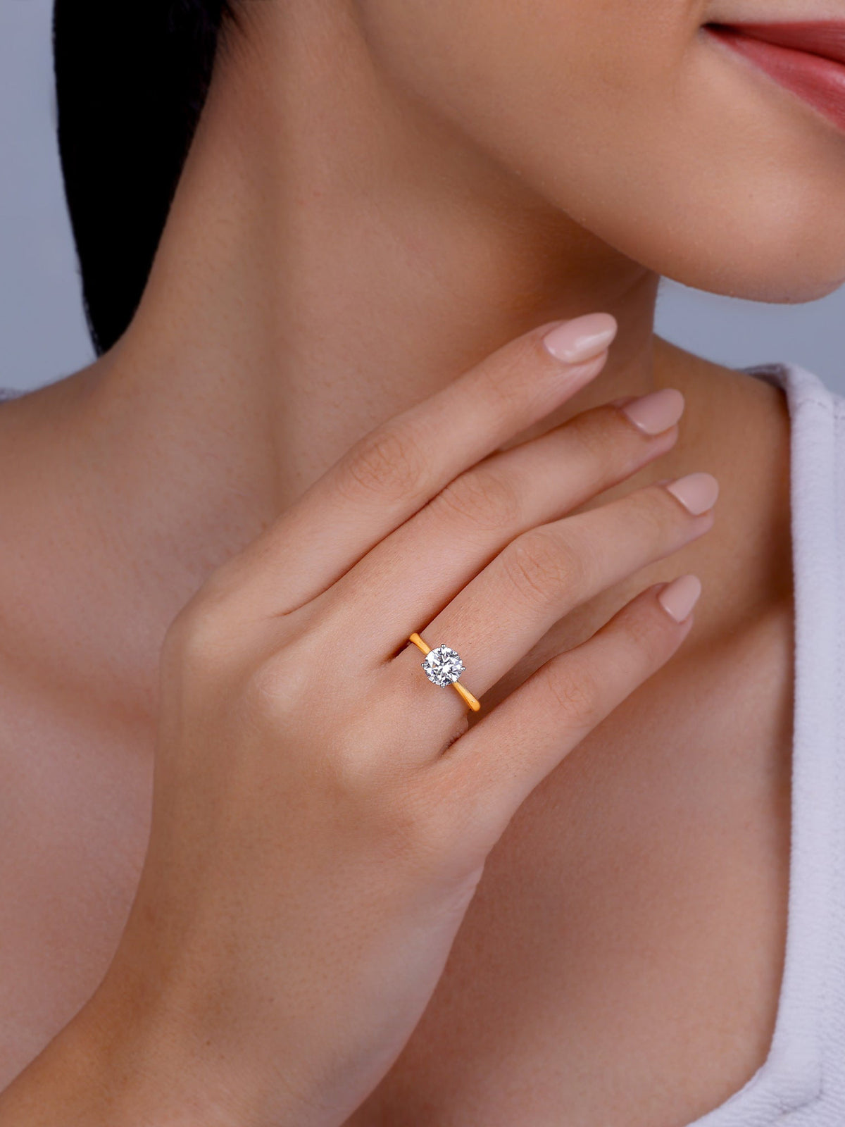 Anushka Sharma Gold Mystic Aura Solitaire Diamond Ring
