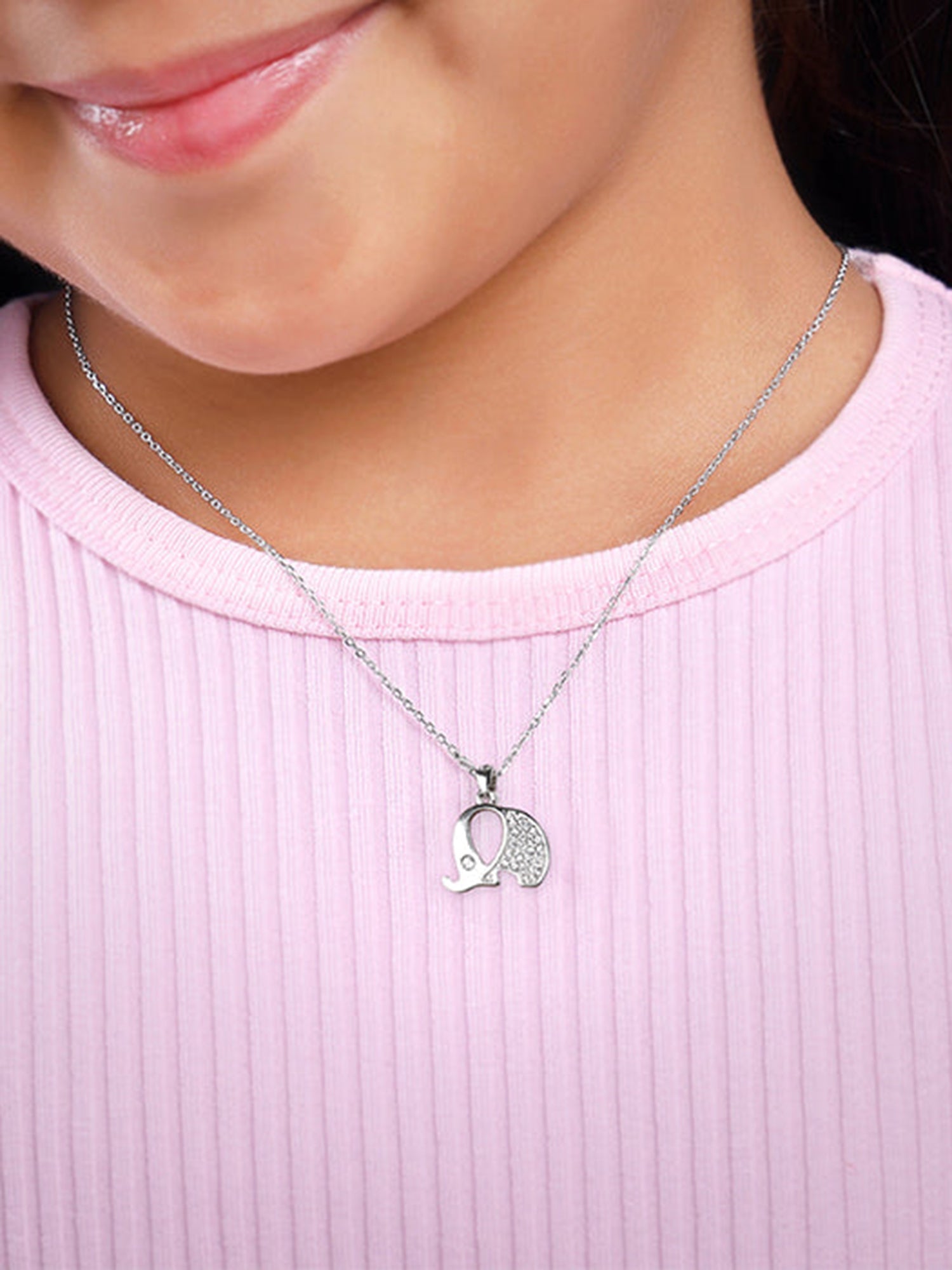 Silver Sparkling Elephant Kids Pendant With Link Chain