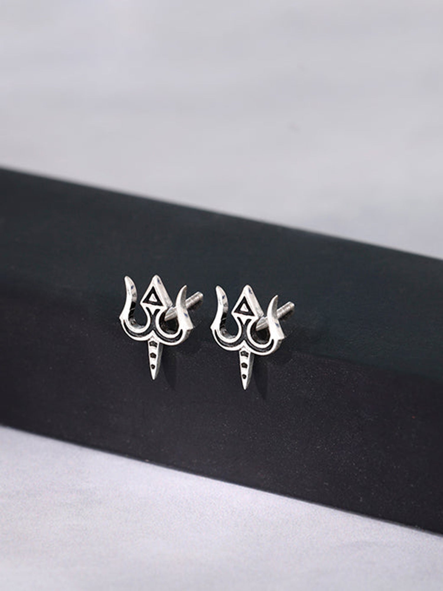 Oxidised Silver Trishul Drip Stud For Him
