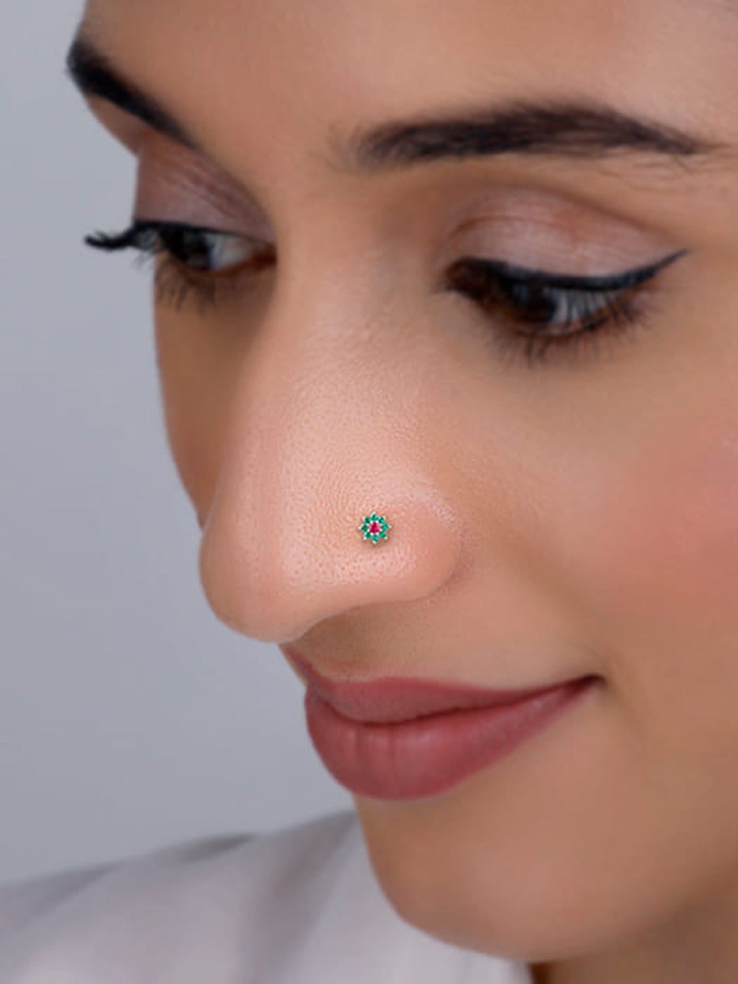 Silver Verdant Bloom Nose Pin