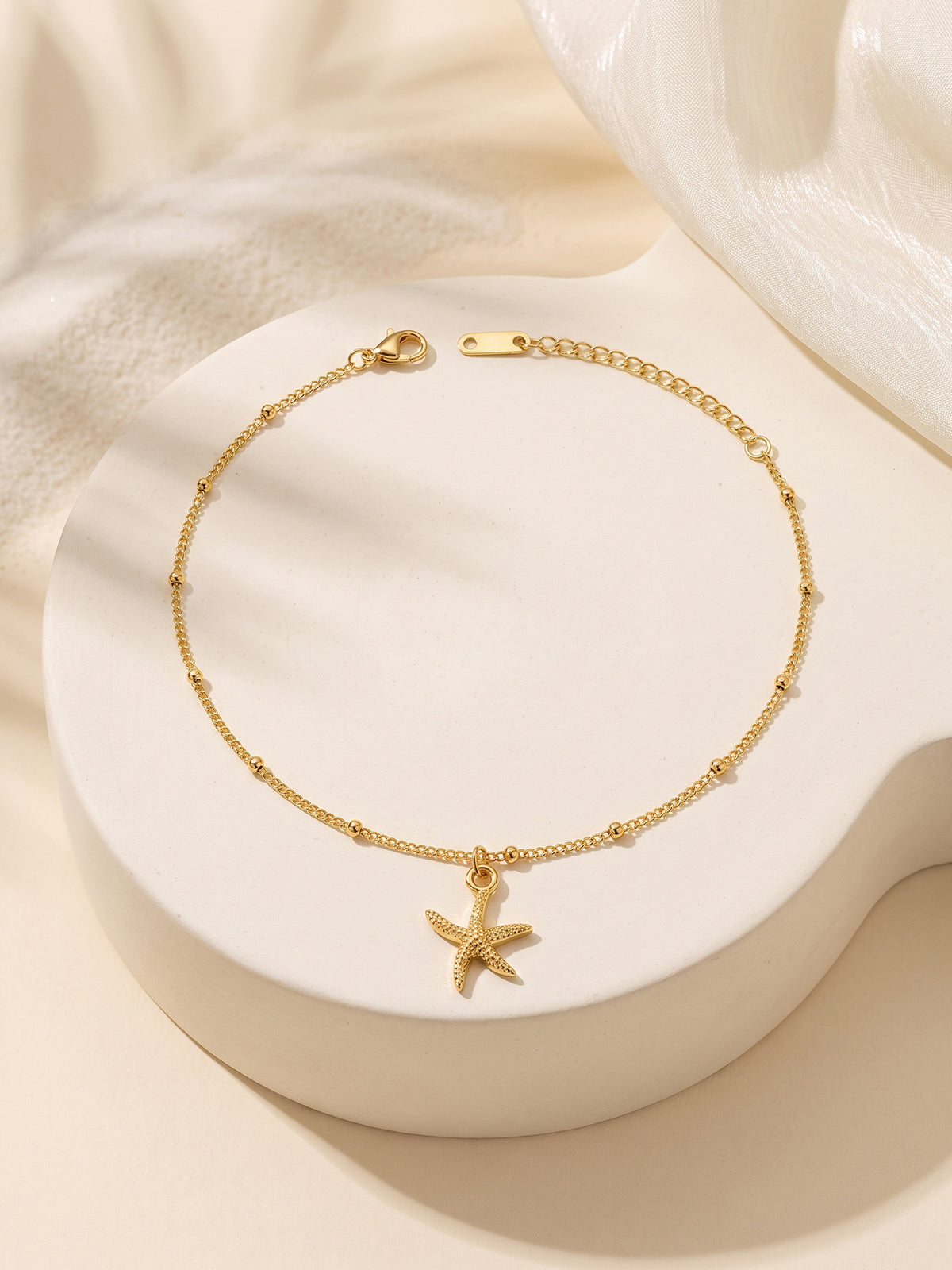 IXIA by GIVA Starfishing Around Gold Plated Anklet