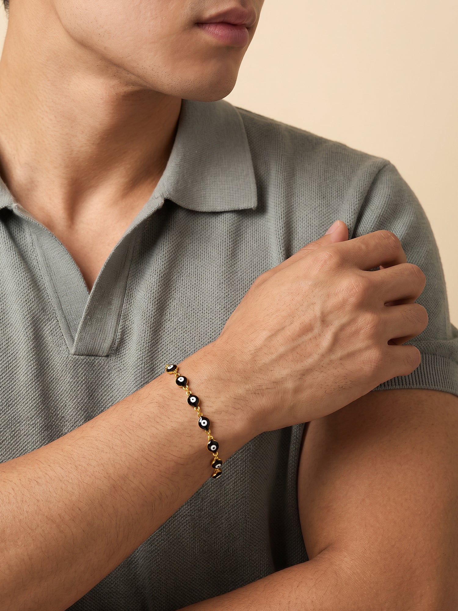 OnnMe by GIVA Black Evil Eye Gold Plated Rakhi Bracelet