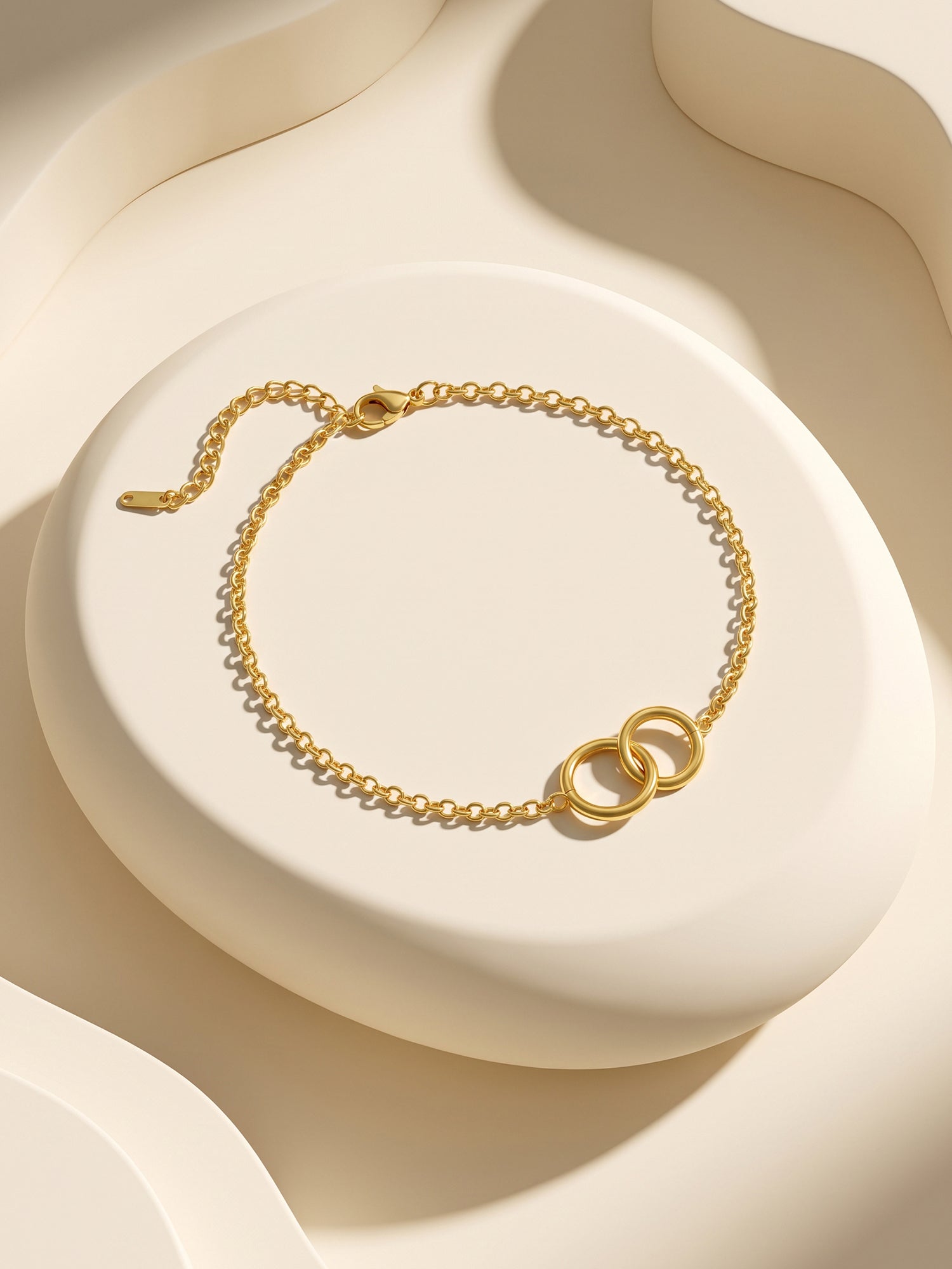 OnnMe by GIVA Loop Drama Gold Plated Bracelet